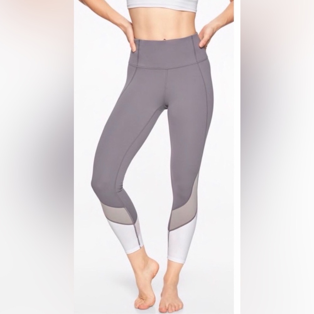 EUC Athleta Colorblock Gray and White Salutation Tight Leggings